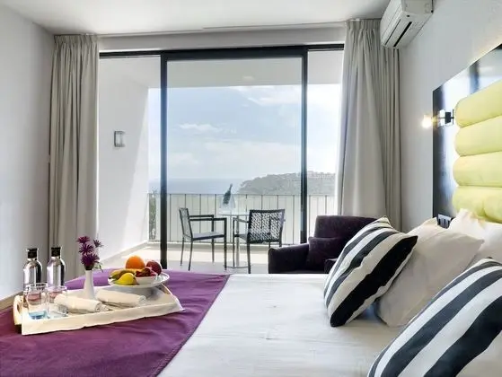 Luxury Tek Büyük Yataklı Oda, Teras, Deniz Manzaralı