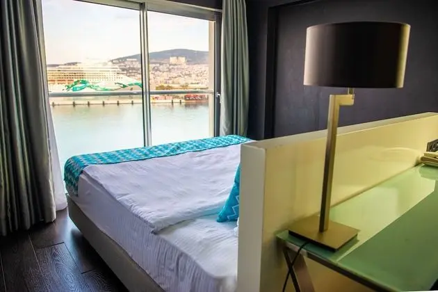 Deluxe Stüdyo, Deniz Manzaralı