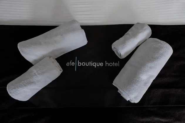 Deluxe Tek Büyük Yataklı Oda, Deniz Manzaralı