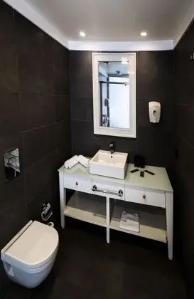 Standard Tek Büyük veya İki Ayrı Yataklı Oda, Deniz Manzaralı