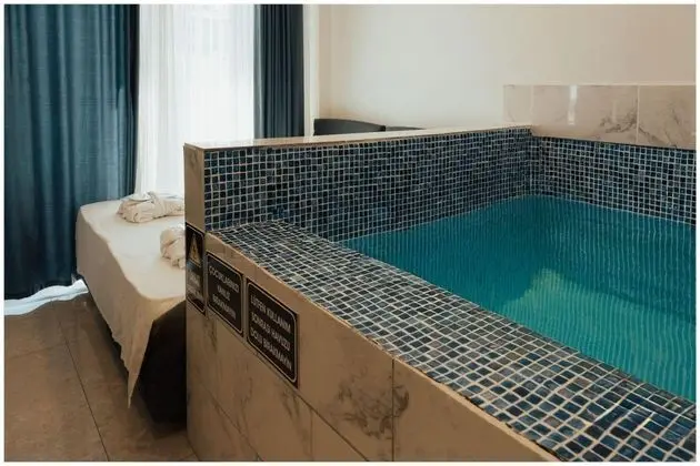 Suite,Dağ Manzaralı,Balkonlu