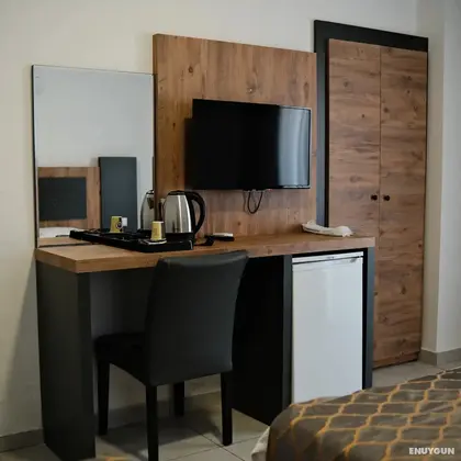 Deluxe Suit Deluxe Family Room