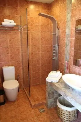 Standard Stüdyo, Kısmi Deniz Manzaralı