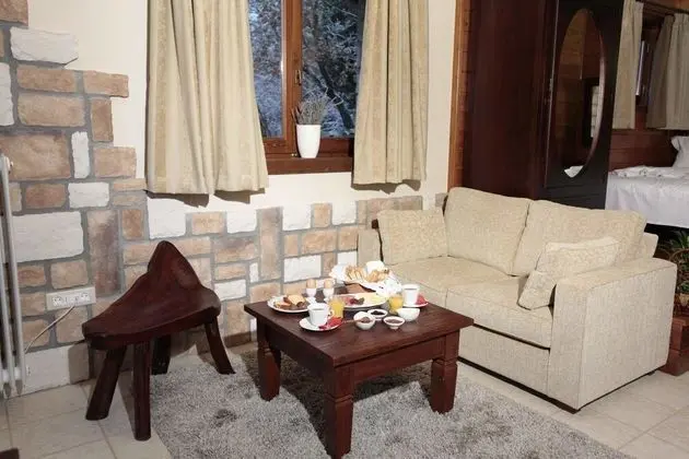 Süit, Şömine, Dağ Manzaralı
