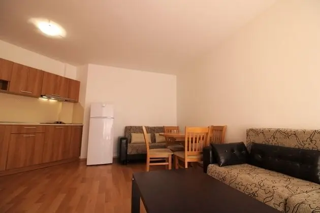 Apart Daire, 1 Yatak Odası, Havuz Manzaralı