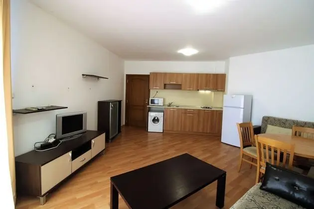 Apart Daire, 1 Yatak Odası, Havuz Manzaralı