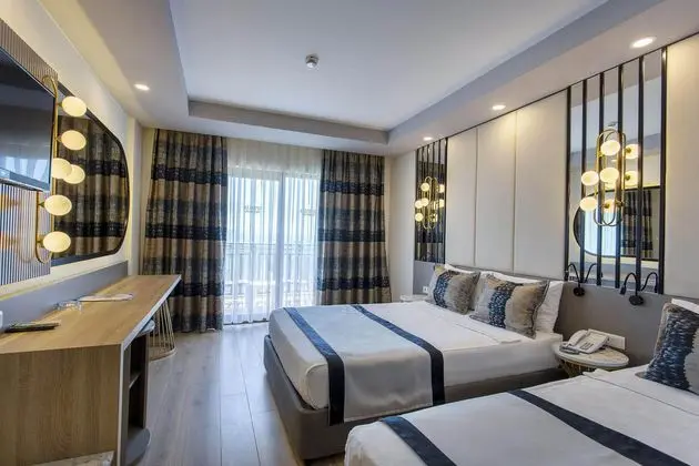 https://images.etstur.com/imgproxy/resize/2560x1440/files/images/hotelImages/etsrooms/386/Eftalia_Aqua_20251226100616_4.jpg