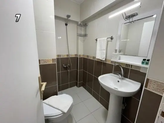 Tek Kişilik, Bahçe Manzaralı