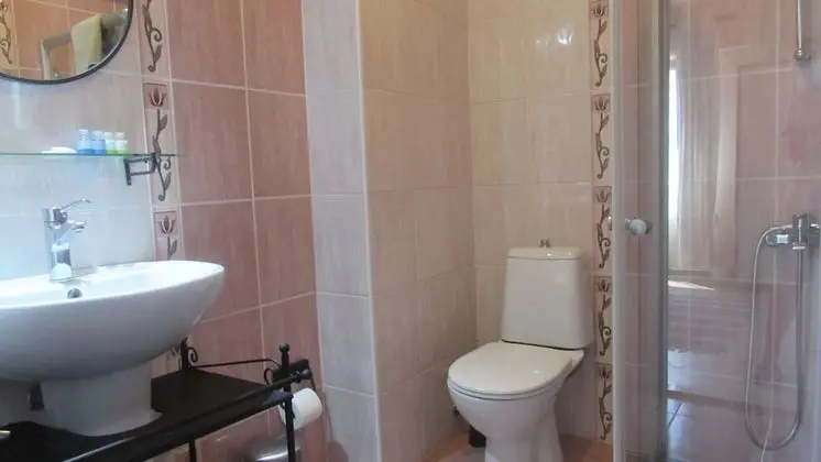 Standard Tek Büyük Yataklı Oda
