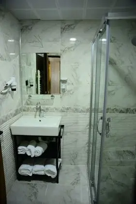 Standard Üç Kişilik Oda