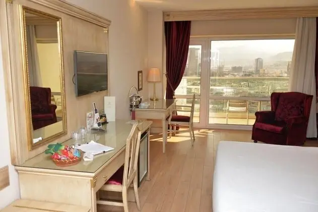 Şehir Manzaralı Oda