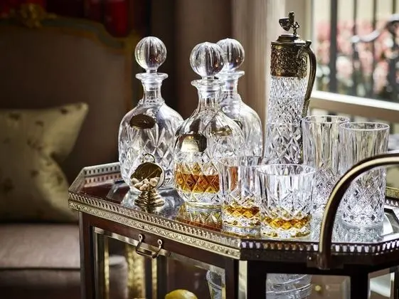 Süit (Victoria & Albert)