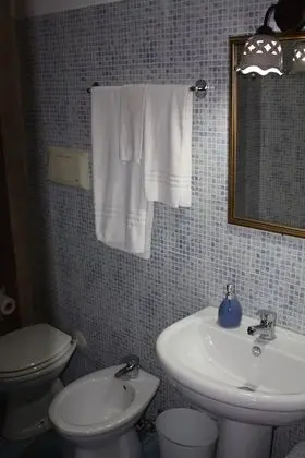 Basic Üç Kişilik Oda