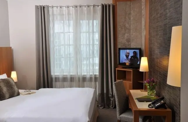 Standard Tek Büyük Yataklı Oda