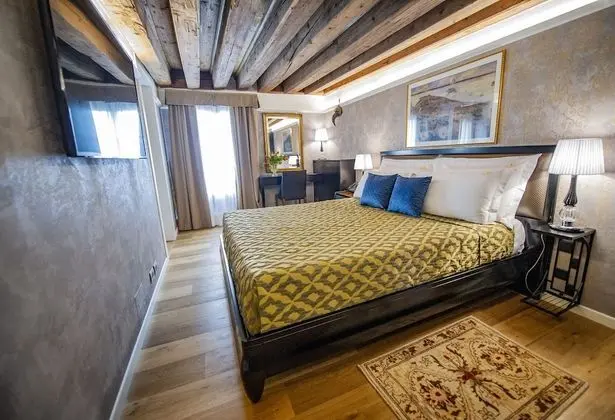 Standard Tek Büyük Yataklı Oda, Kanal Manzaralı (San Salvador)