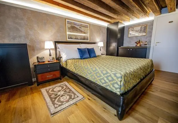 Standard Tek Büyük Yataklı Oda, Kanal Manzaralı (San Salvador)