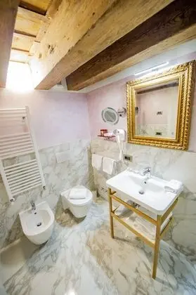 Standard Tek Büyük Yataklı Oda, Kanal Manzaralı (San Salvador)