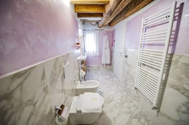 Standard Tek Büyük Yataklı Oda, Kanal Manzaralı (San Salvador)