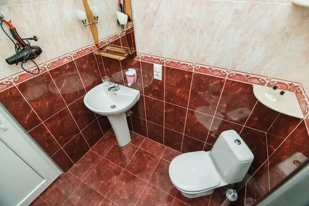 Üç Kişilik Oda