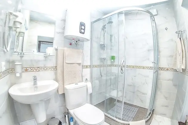 Standard Tek Büyük Yataklı Oda