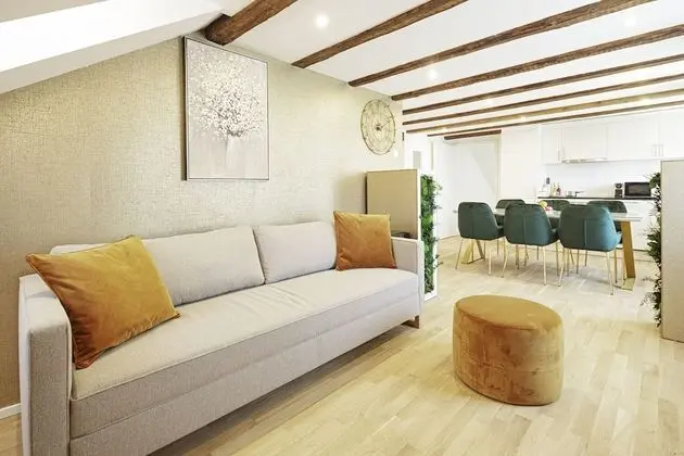 Deluxe Apart Daire