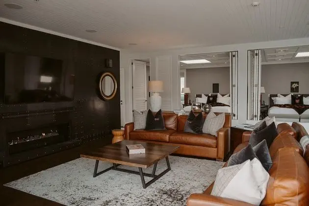 Çatı Katı Süiti (Penthouse) (The)