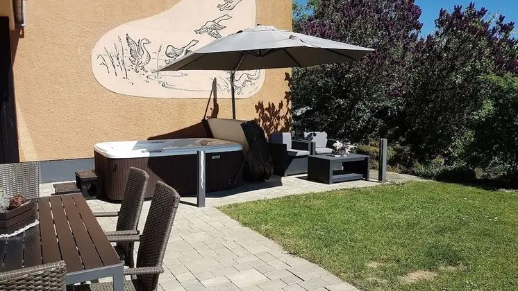 Premium Daire, 1 En Büyük (King) Boy Yatak, Sıcak Su Havuzu, Bahçeli