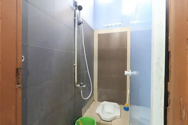 Tek Kişilik Oda, Ortak Banyo