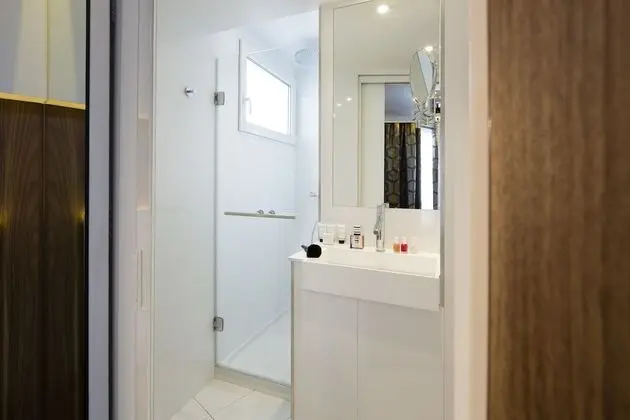 Elegance Room