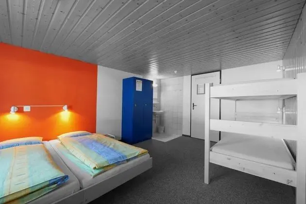 Dört Kişilik Oda, Ortak Banyo, Dağ Manzaralı