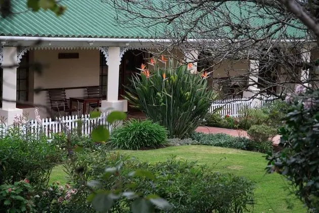 Classic İki Ayrı Yataklı Oda (Rose Court)