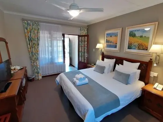 Family Oda (Palm Court)