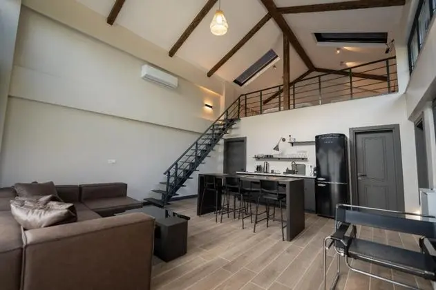 Villa 3+1 Oda, Orman veya Havuz Manzaralı, Jakuzili ve Özel Bahçeli