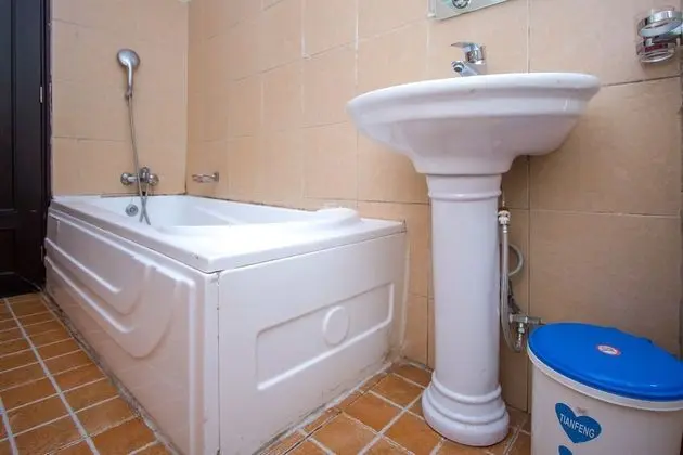 Standard Tek Büyük Yataklı Oda