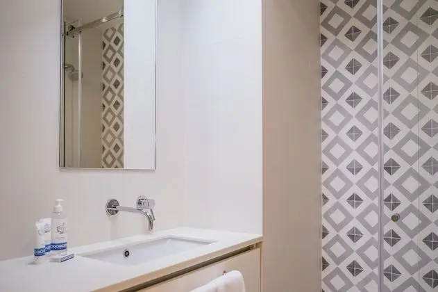 Junior Tek Büyük Yataklı Oda