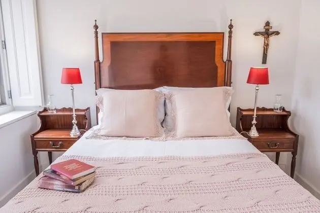 Traditional Tek Büyük Yataklı Oda