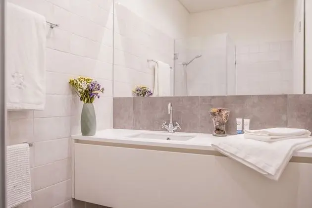 Traditional Tek Büyük Yataklı Oda