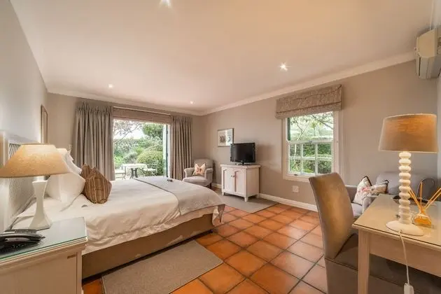 Luxury Tek Büyük Yataklı Oda