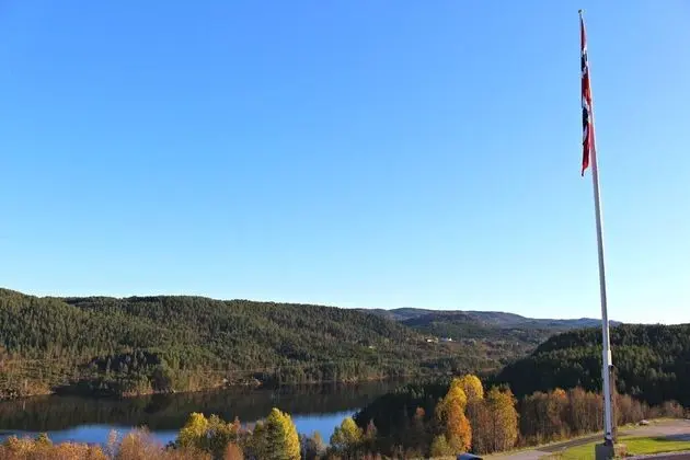 Standard Tek Büyük veya İki Ayrı Yataklı Oda, Tepe Manzaralı