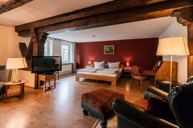 Comfort Tek Büyük Yataklı Oda