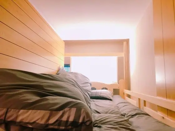 Ortak Ranzalı Oda, Karma Ranzalı Oda