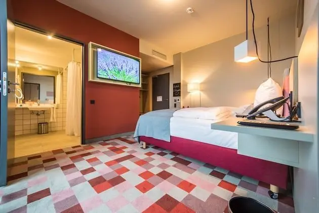 Comfort Tek Büyük Yataklı Oda