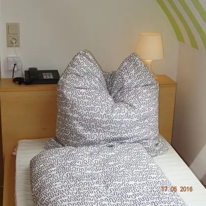 Tek Kişilik Oda, Sigara İçilmez