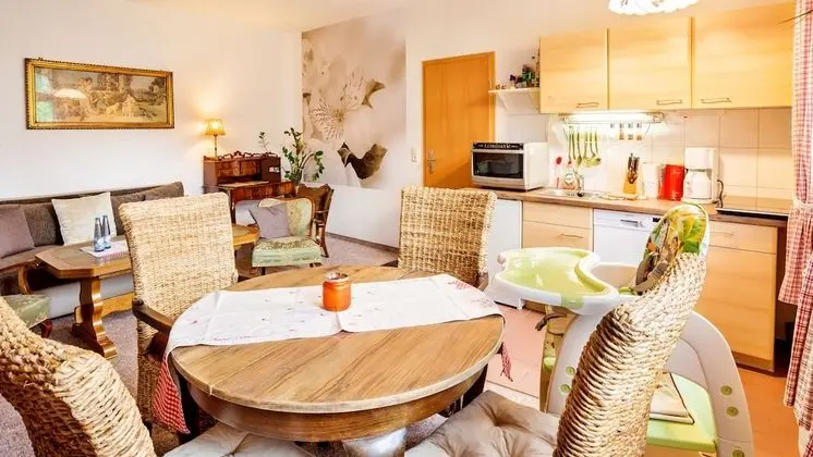 Family Apart Daire, 1 Büyük (Queen) Boy Yatak ve Çekyat