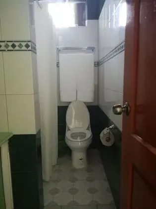 Tek Büyük Yataklı Oda, 2 Çift Kişilik Yatak