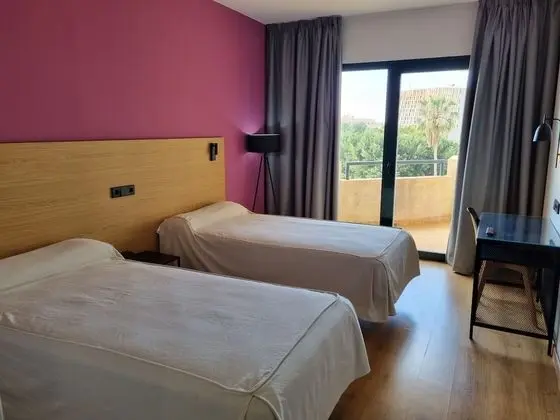 Premium Tek Büyük Yataklı Oda