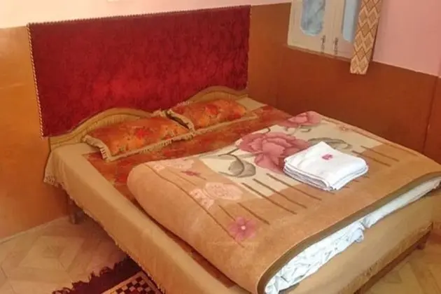 Üç Kişilik Oda