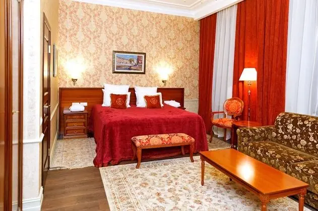 Deluxe Üç Kişilik Oda