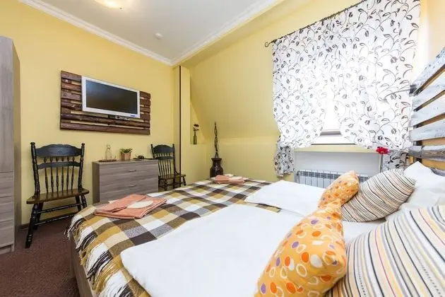 Standard Tek Büyük veya İki Ayrı Yataklı Oda