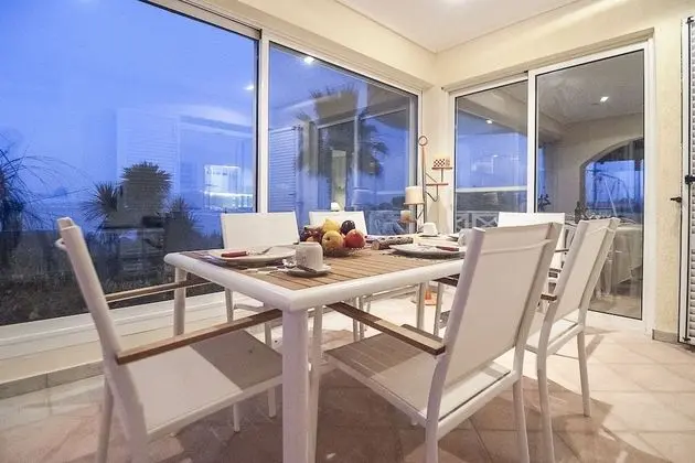 Villa, Deniz Manzaralı